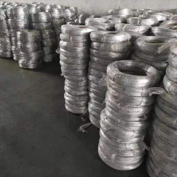 Galvanized Tie Wire That Works with Many Different Materials