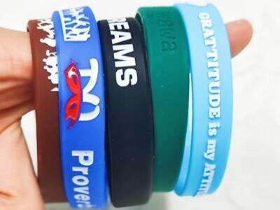 Custom Lanyards & Wristbands: The Most Effective Giveaway Items for Events