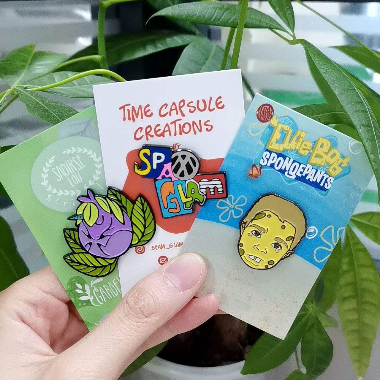 Tampilkan Pin Enamel Anda dengan Rantai yang Menonjolkan Kecantikannya