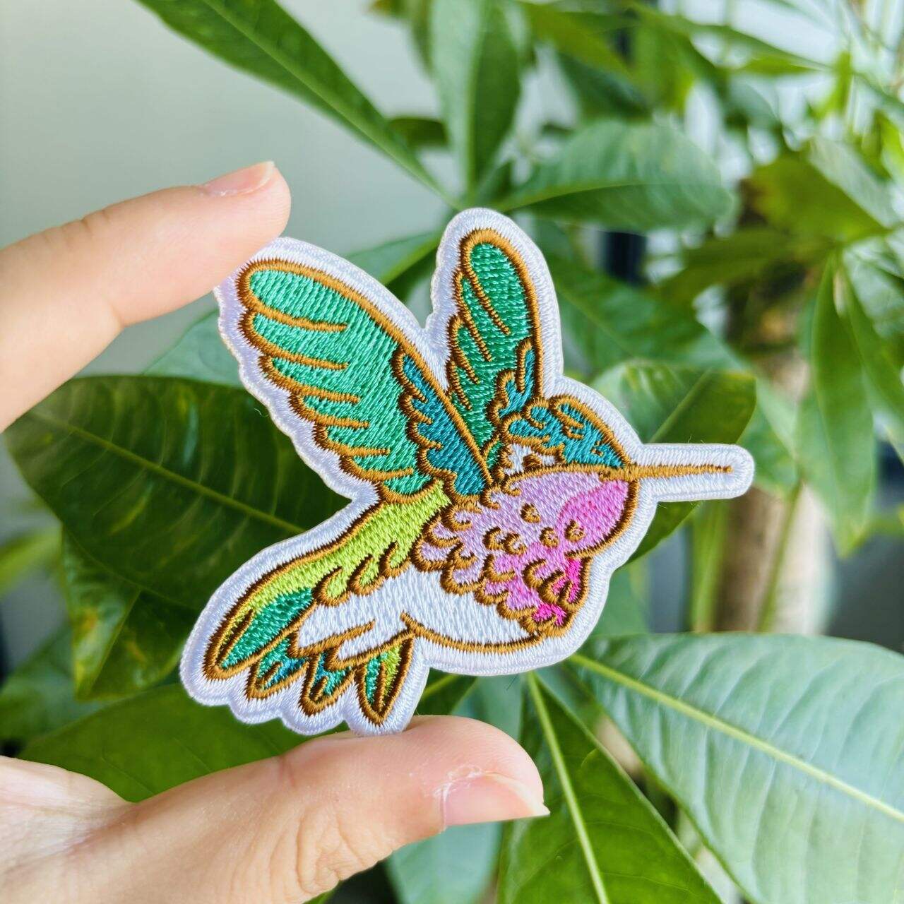 Mempercantik Lemari Pakaian Anda dengan Sulaman Bordir Vintage yang Unik