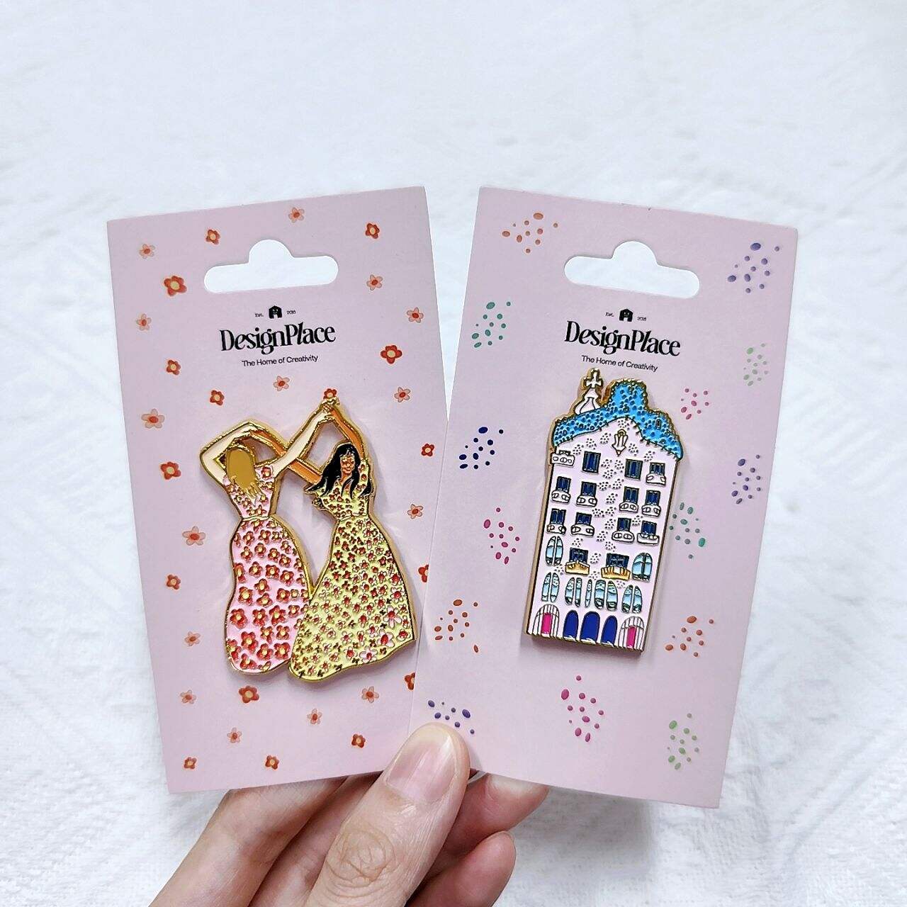 Keajaiban Pin Enamel!