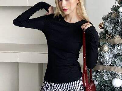 T-Shirt Wholesale: Print-on-Demand vs. Bulk Production for Businesses