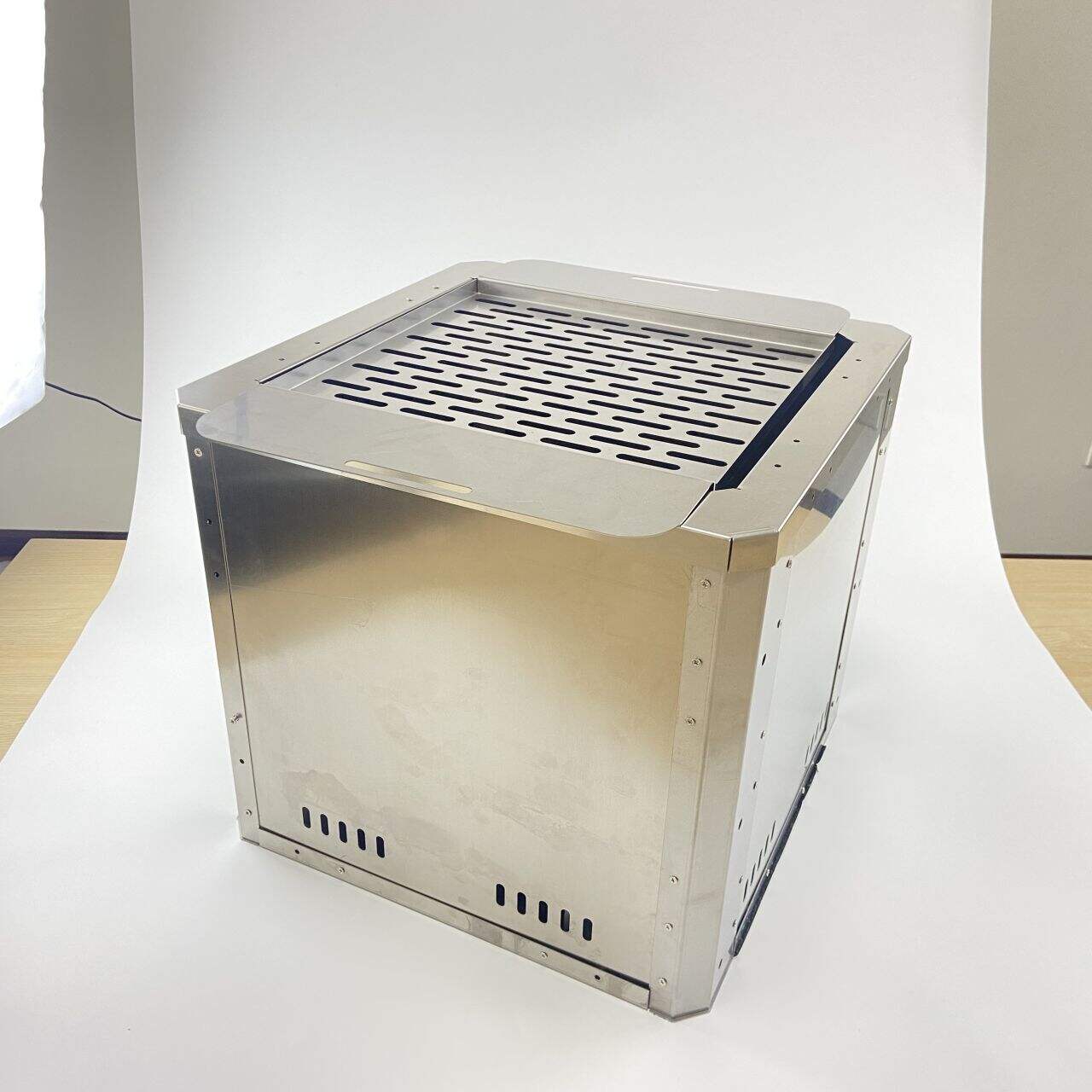 Personalizando el Entorno de tus Electrónicos con Cajas Metálicas