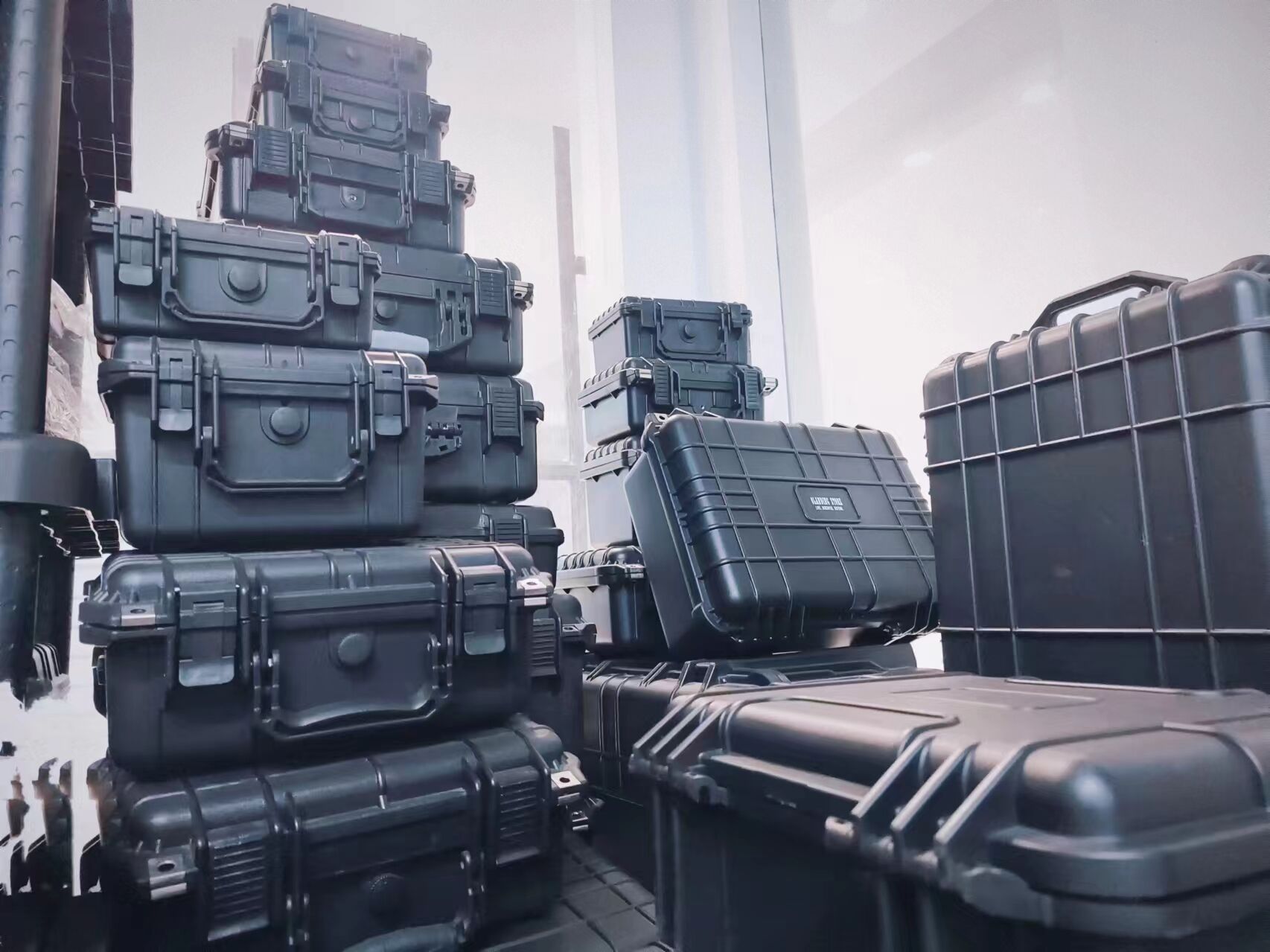 Outdoor Hunting Sports Waterproof Shockproof Hard Shell Ammo Box Customizable Plastic Carry Bullet Case OEM Sports Storage factory