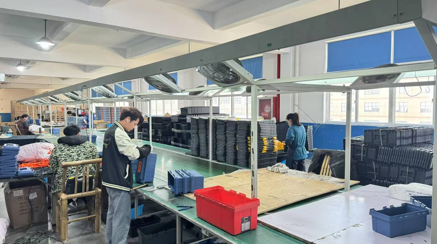 Black IP67 Waterproof & Dustproof Storage Case Compact & Customizable Foam 6L Capacity ODM/OEM Supported details