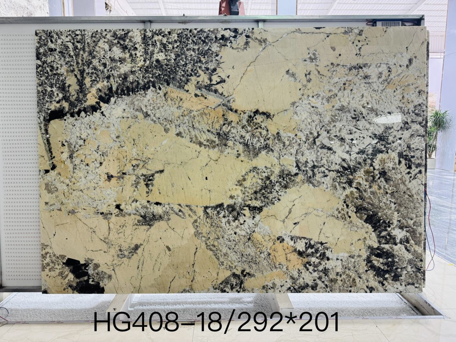 product paiastone exotic white patagonia quartzite led backlight light translucent interior wall  floor design tops marble slab974-2