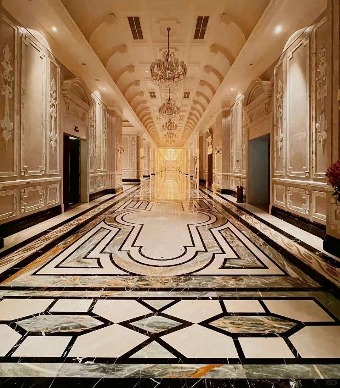 Natural Litchi Patterned Marble and Translucent Backlit Yellow Onyx for Interior Wall and Background Wall Decoration manufacture