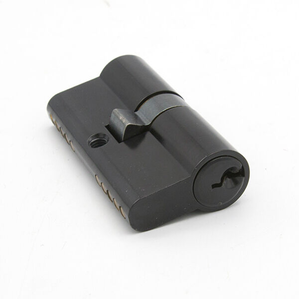 Avropa Silindir Qapanları Sizə Vaxt, Pul və Qorxuqlarını Necə Xatırlayır