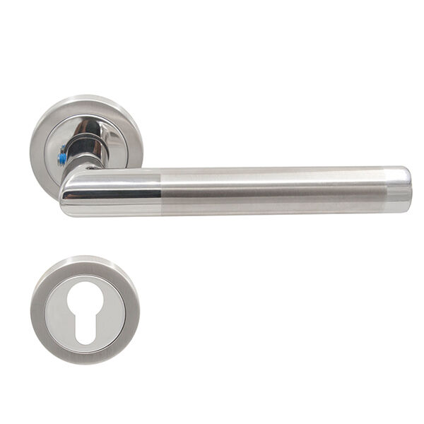 Təhlükəsizlik və koruma ilə yataq otağının qapısının mənfi kilidi