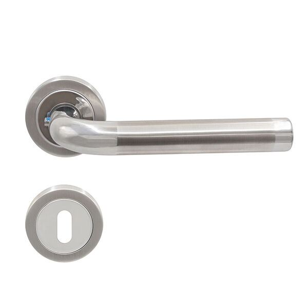 İstəmədik ziyarətçiləri uzaklaşdırmaq üçün qapı kilidi olan yataq otağının handlesi