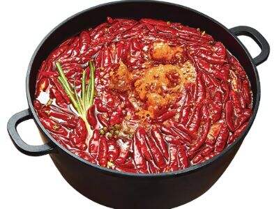 Ostateczny przewodnik po przyprawach do hot pot – pomidor i chili