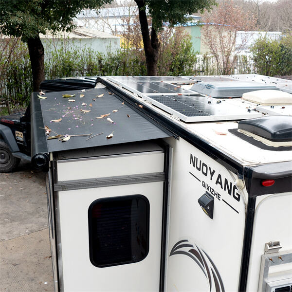 Maximizează spațiul de trai al camioanei tale cu un peron mobil