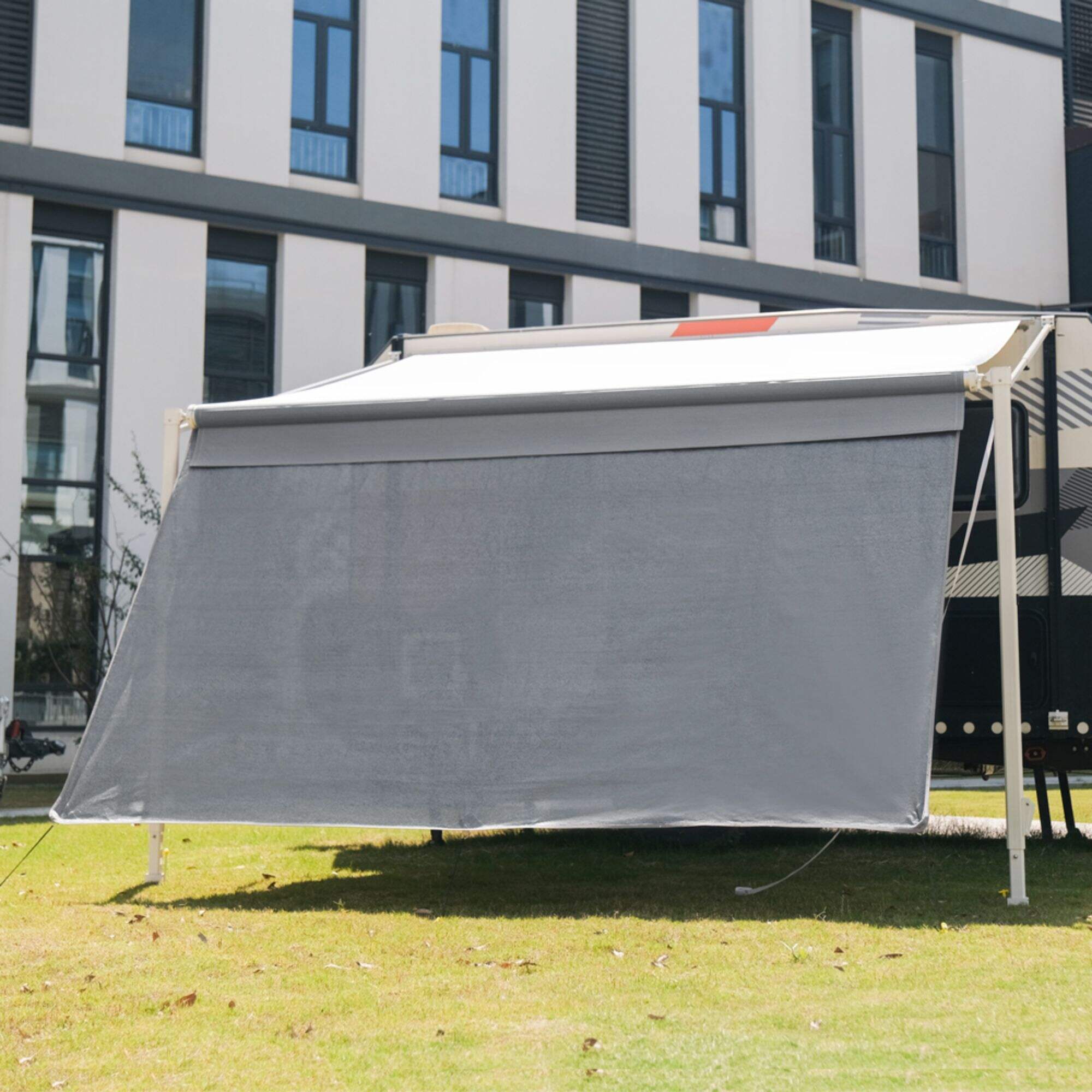 Pantalla de privacidad para toldo de caravana - pared frontal