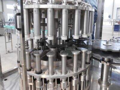 Nhà máy chiết rót chai công suất bao nhiêu phù hợp với một nhà sản xuất quy mô trung bình?