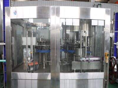 Hvad gør glasfyldningsmaskiner ideelle til anvendelse i drikkevareindustrien?