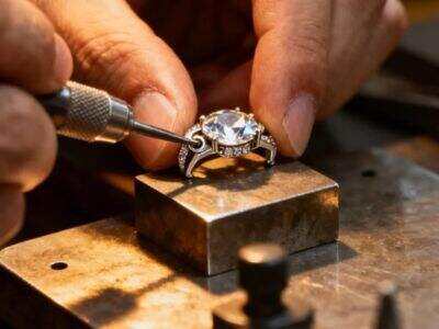 In-House Factory vs. Trading Company