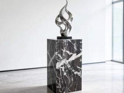 Советы по визуальному мерчандайзингу: создание акцентных точек с помощью мраморных подставок