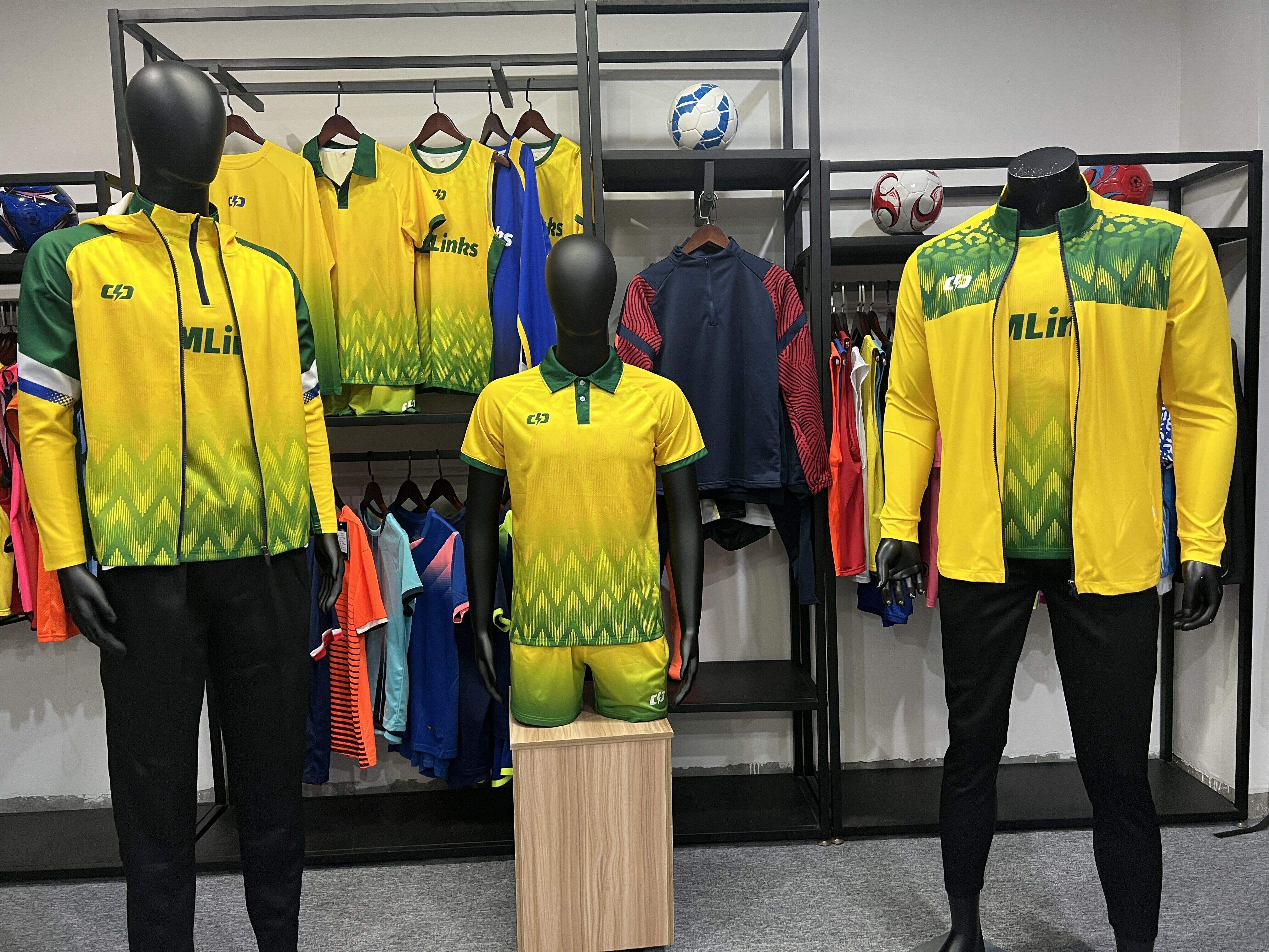 Custom Breathable Soccer Wear Full Set Football Uniform Soccer T-shirt Football Set Uniforms Sets Sublimated Soccer Jerseys factory