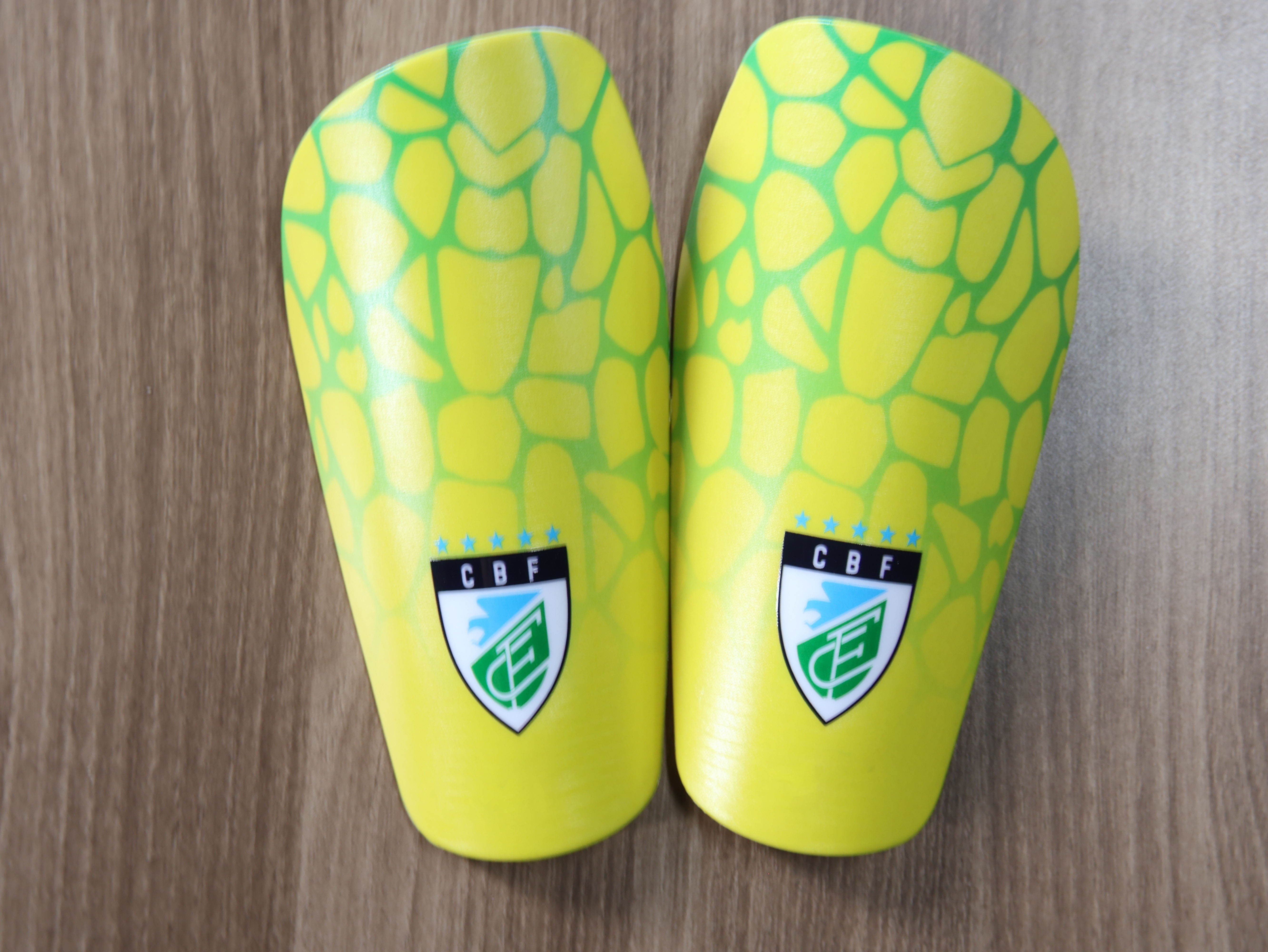 Custom Top Quality Soccer Shin Pads Soccer Football Shin Guard Pads Leg Protector ShinGuard Football Soccer Shin Guards manufacture