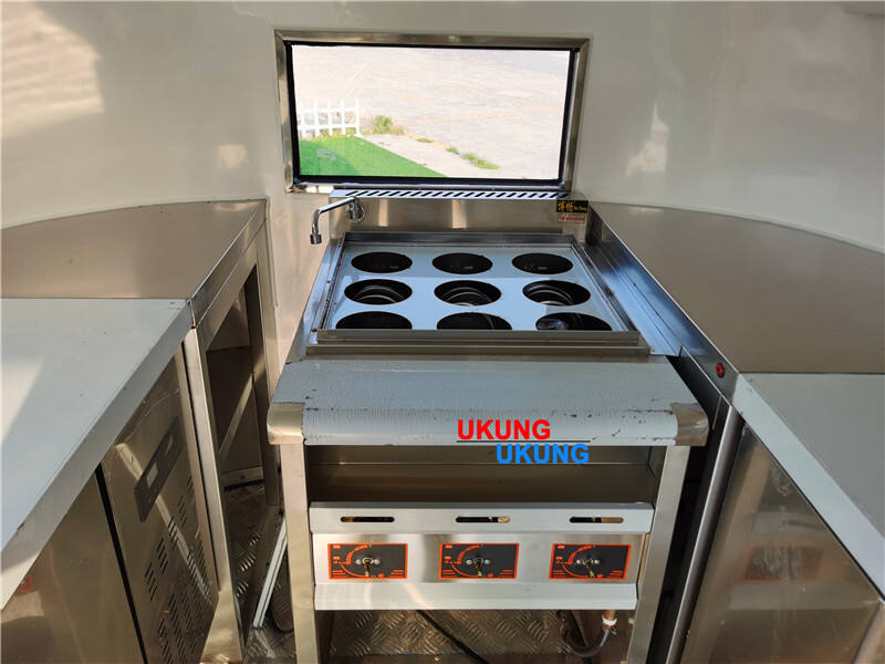 UKUNG fully equipped food trailer electric with bathroom food trailer crepe coffee van food trailer supplier