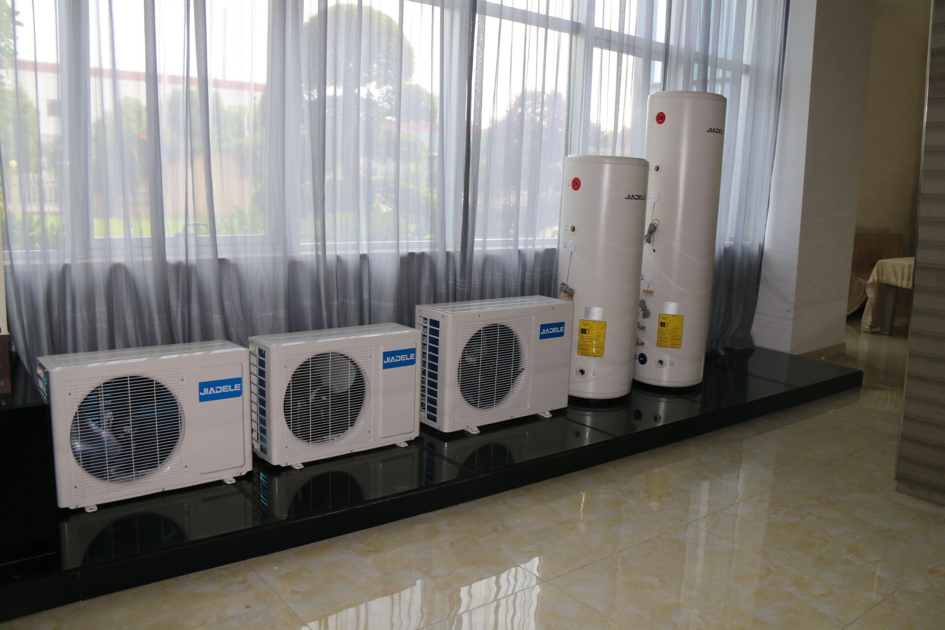 Pompa di riscaldamento split Air Source Produzione aria-acqua domestica