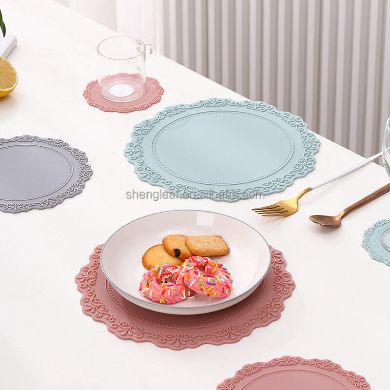 product custom eco friendly heat resistant silicone coasters  place mats with scalloped edge and lace embossed design for dining table-1