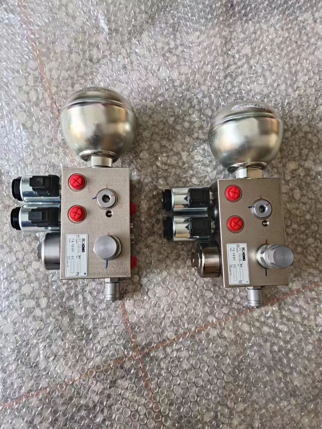 Construction Machinery Parts Hydraulic Filter 860548527 83752024 860149015 for XCMG XCMG 215 Excavator Engine supplier