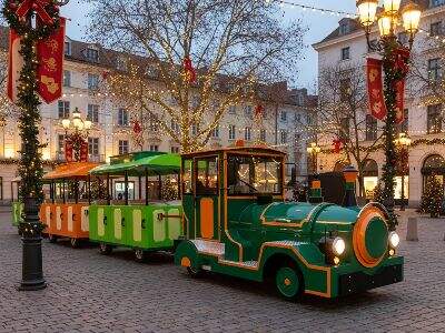 Electric Tourist Train Price Guide from a Leading Chinese Manufacturer