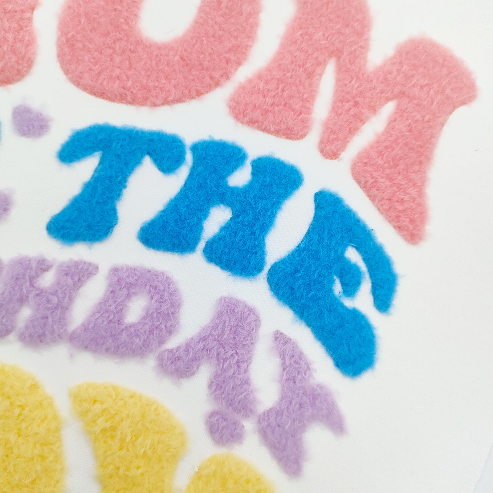 EYD Factory Hot-sale Colorful Chenille Letter Design Heat Transfer Logo for Family's Hoodie manufacture