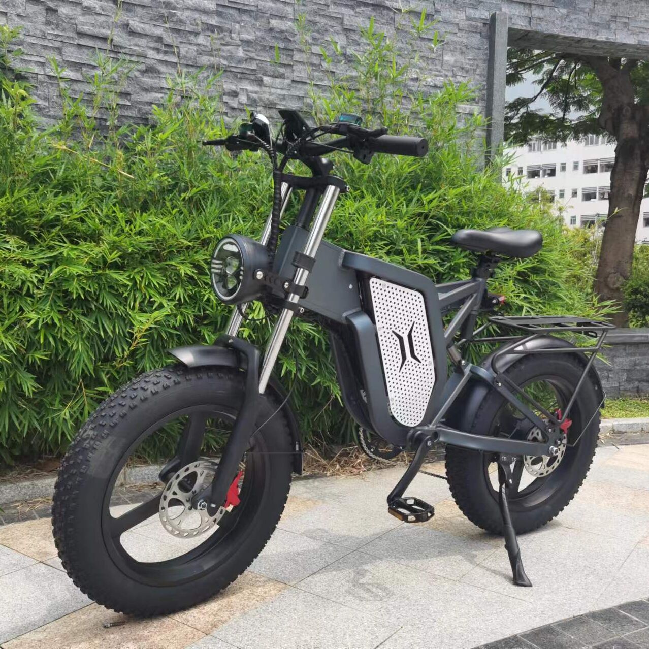 Detalles de la bicicleta de montaña eléctrica con motor Bafang de 48 V y 1000 W