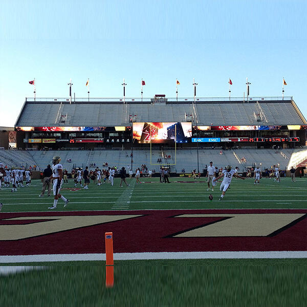 Football stadium screens manufacturer