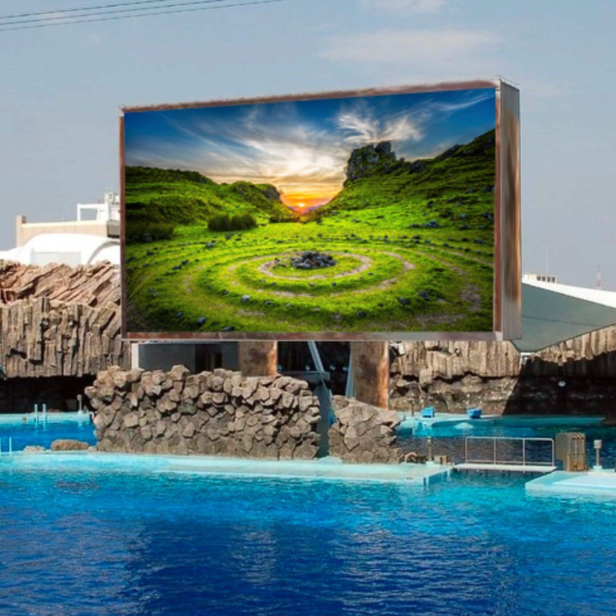 Super High Brightness Outdoor LED Screen For Coastal Seaside Resort Boat