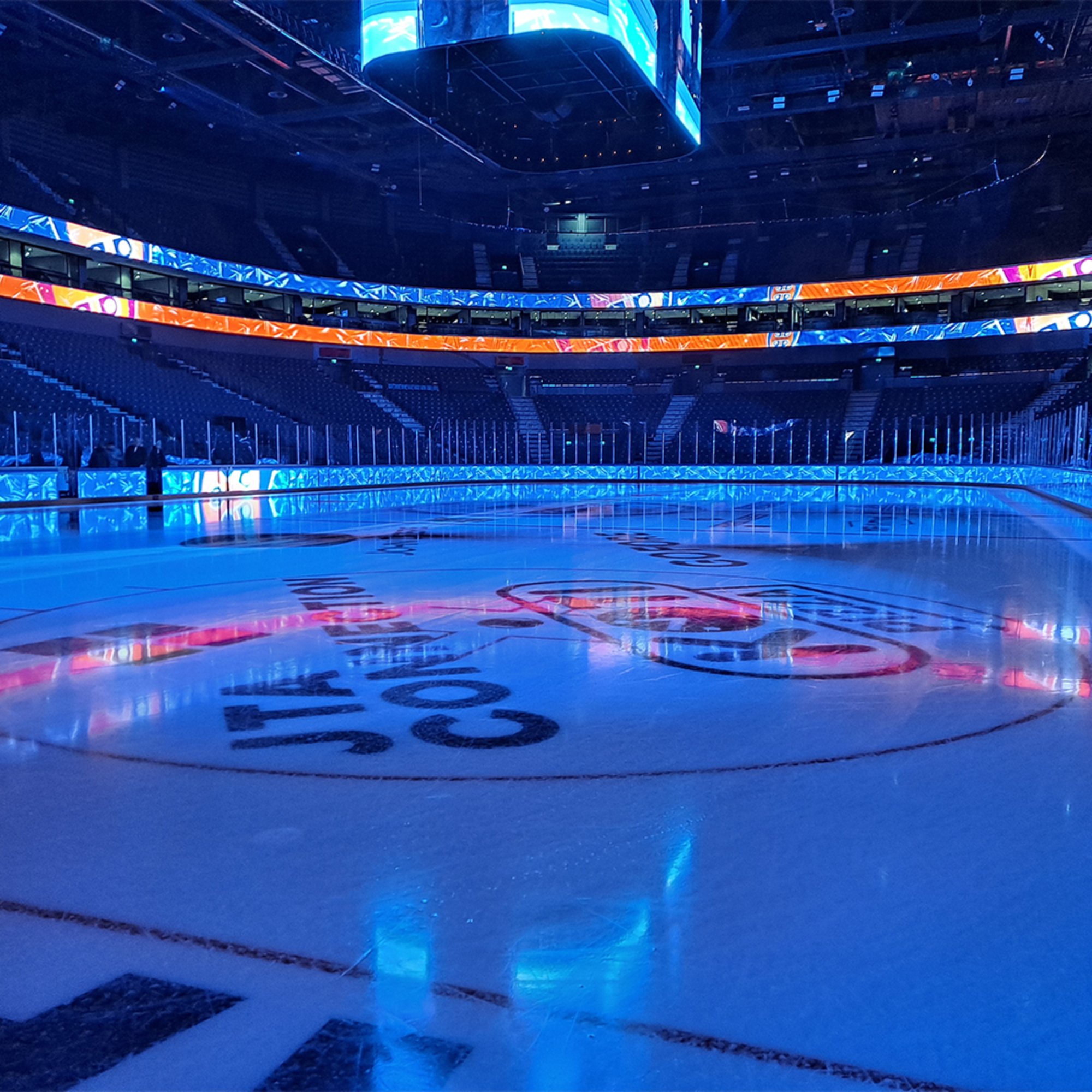 Stadium Screen Ribbon Display Curved  360 Degree Installation Canbest A PRO-R Series