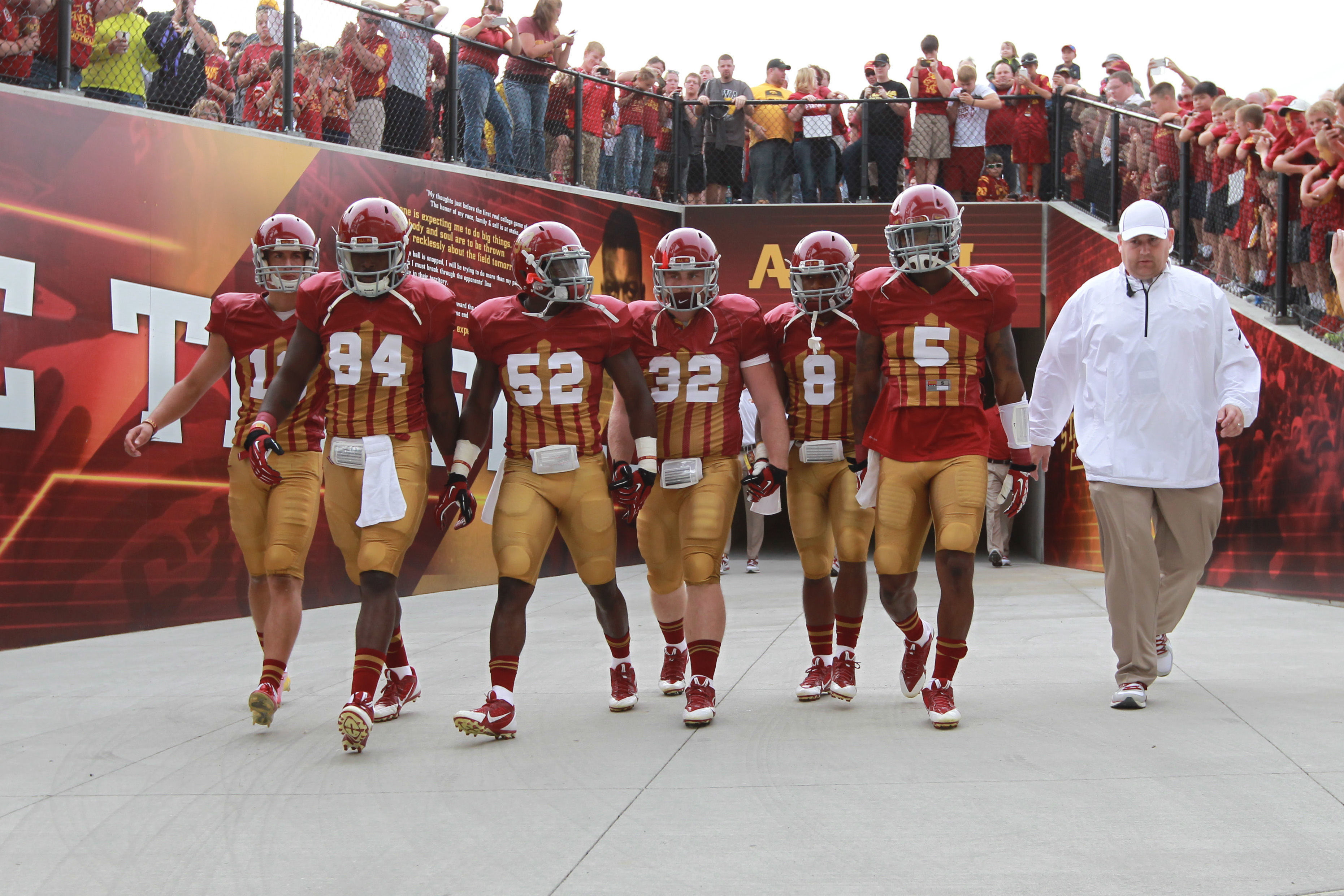 BETHERIVAL Wholesale Children Printed Green Breathable Short Sleeve Football Jersey Black Design American Football Uniform factory