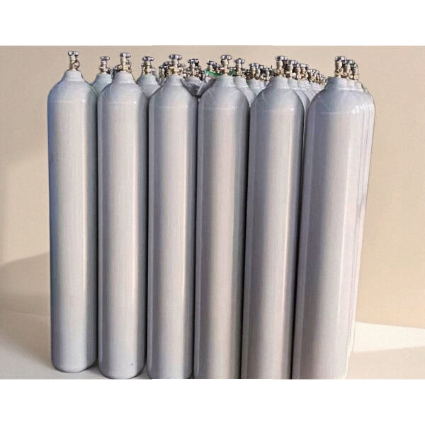 The history and discovery of N2O gas as a chemical compound