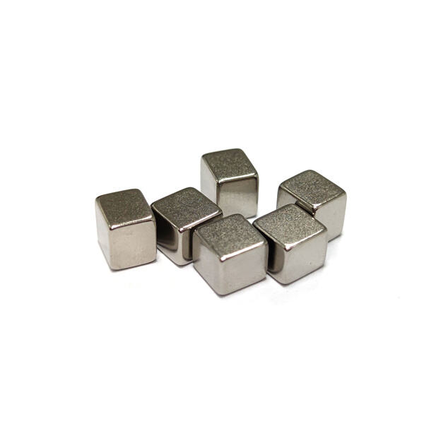 عزز عملك بمغناطيسات النيوديميوم المكعبة عالية الجودة بأسعار تنافسية