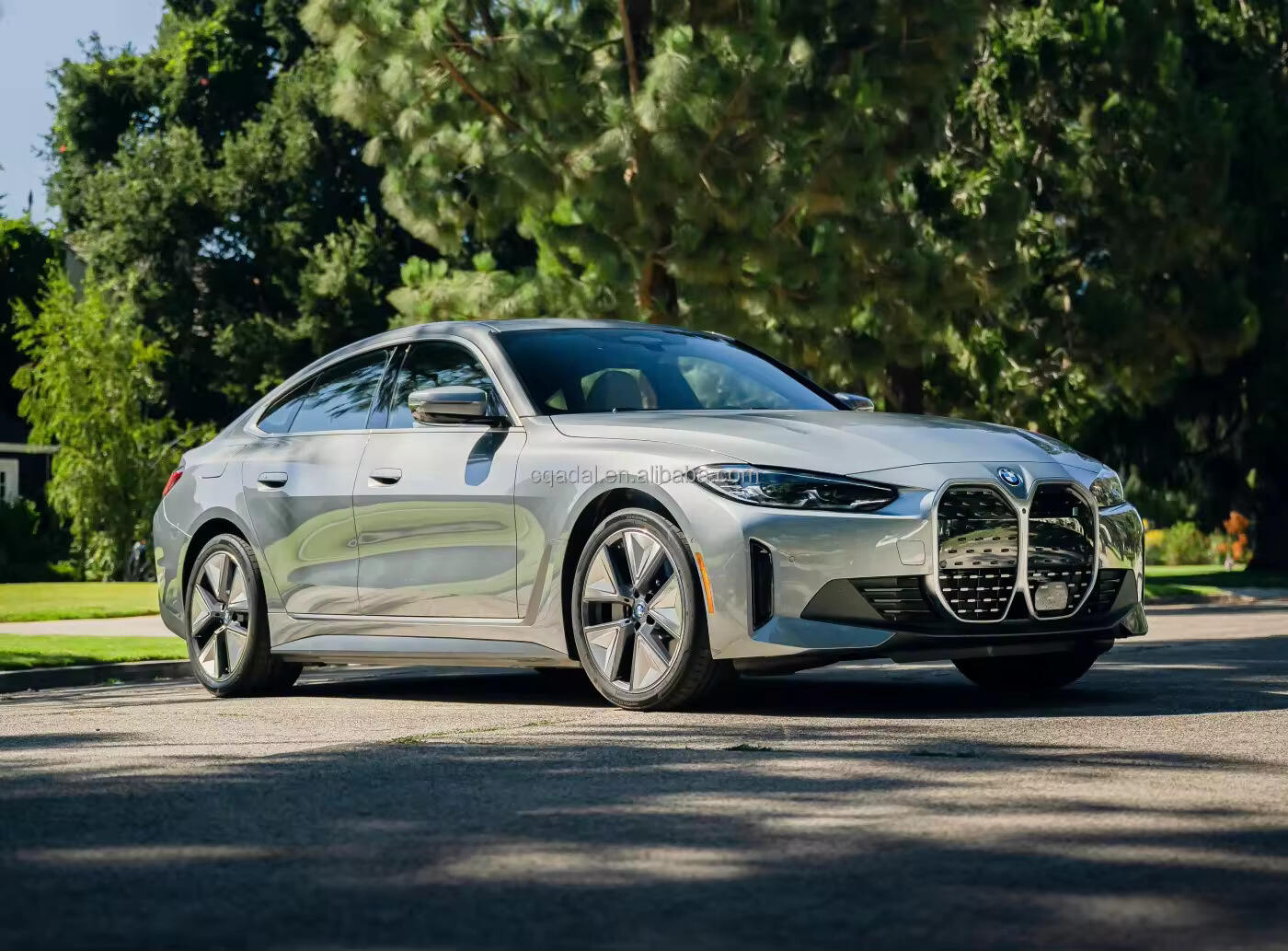 Yuav siv BMW i4 Electric: