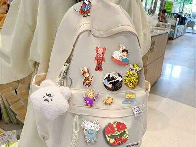 Top 10 des créations originales de badges émaillés pour rehausser votre stratégie de marque