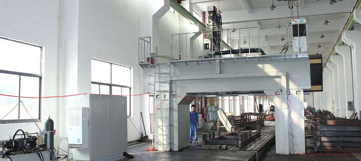 CNC gantry machining center