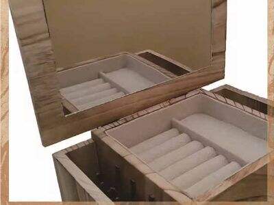 The Role of Wooden Jewelry Boxes in Boutique Packaging Supply