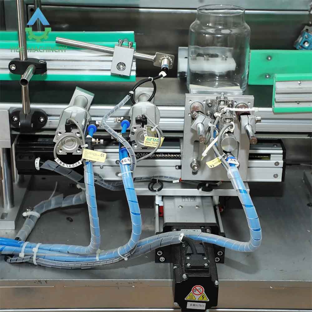 모듈/유리에 부착되는 자동 양초 기계 심지, 심지 접착/센터링을 위한 향초 소이왁스 포장 솔루션