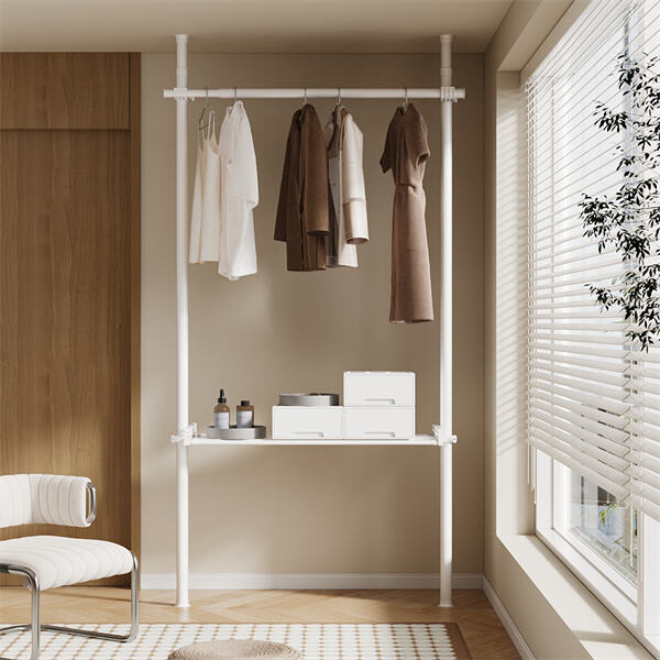 Mantenha suas roupas organizadas e facilmente acessíveis em um guarda-roupa de armazenamento