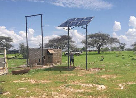 Sistema de bombeo solar Samking de 1500 W para el suministro de agua y el riego de su familia