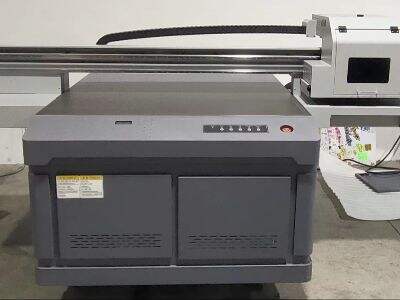 UV müstəvi yataqlı geyim çapında boya yapışqanlığı nə ilə müəyyən olunur