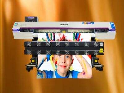 Geyimlərin fərdiləşdirilməsi istehsalı üçün sənaye UV müstəvi yataqlı printer