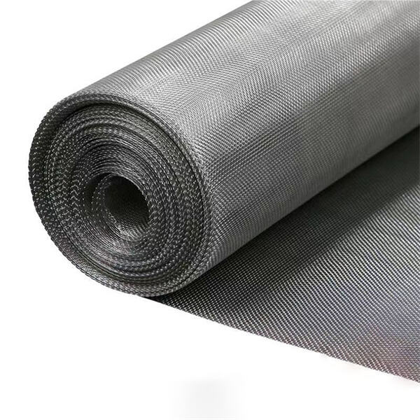 Écran filtrant tissé résistant à la corrosion pour un rendement optimal.