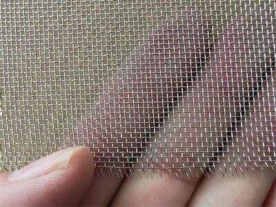 كيفية ضمان الاتساق بين الدفعات في عملية ترشيح مادة PVC