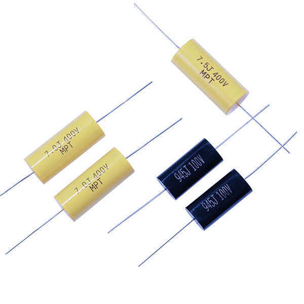 カーオーディオアンプのコンデンサの使い方は？