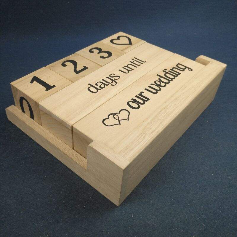 Calendrier en bois flexible avec bloc sur le dessus de bureau de conte en gros