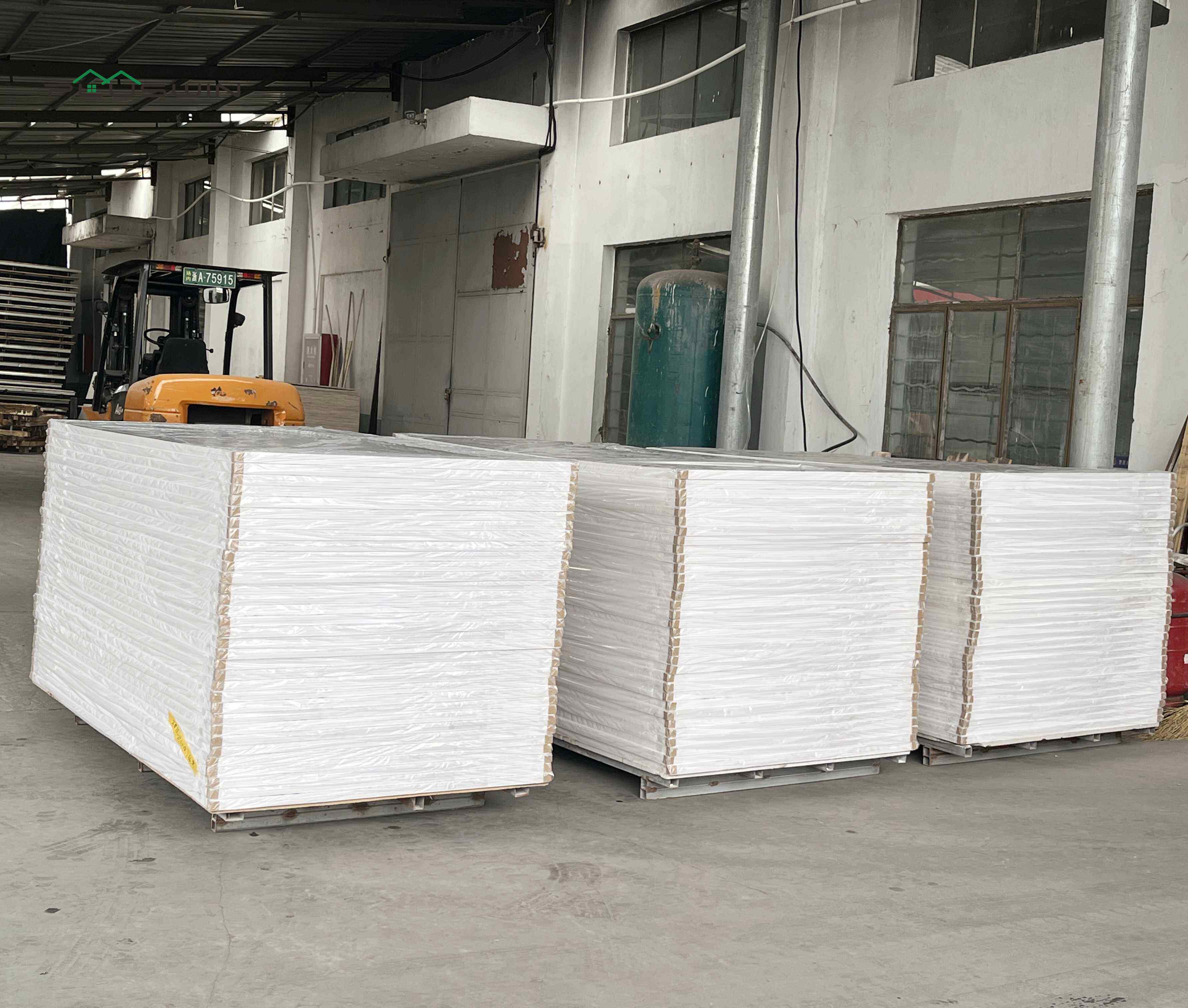 3-30mm Lead Free Polyurethane Foam Sheet Waterproof PVC furniture board factory